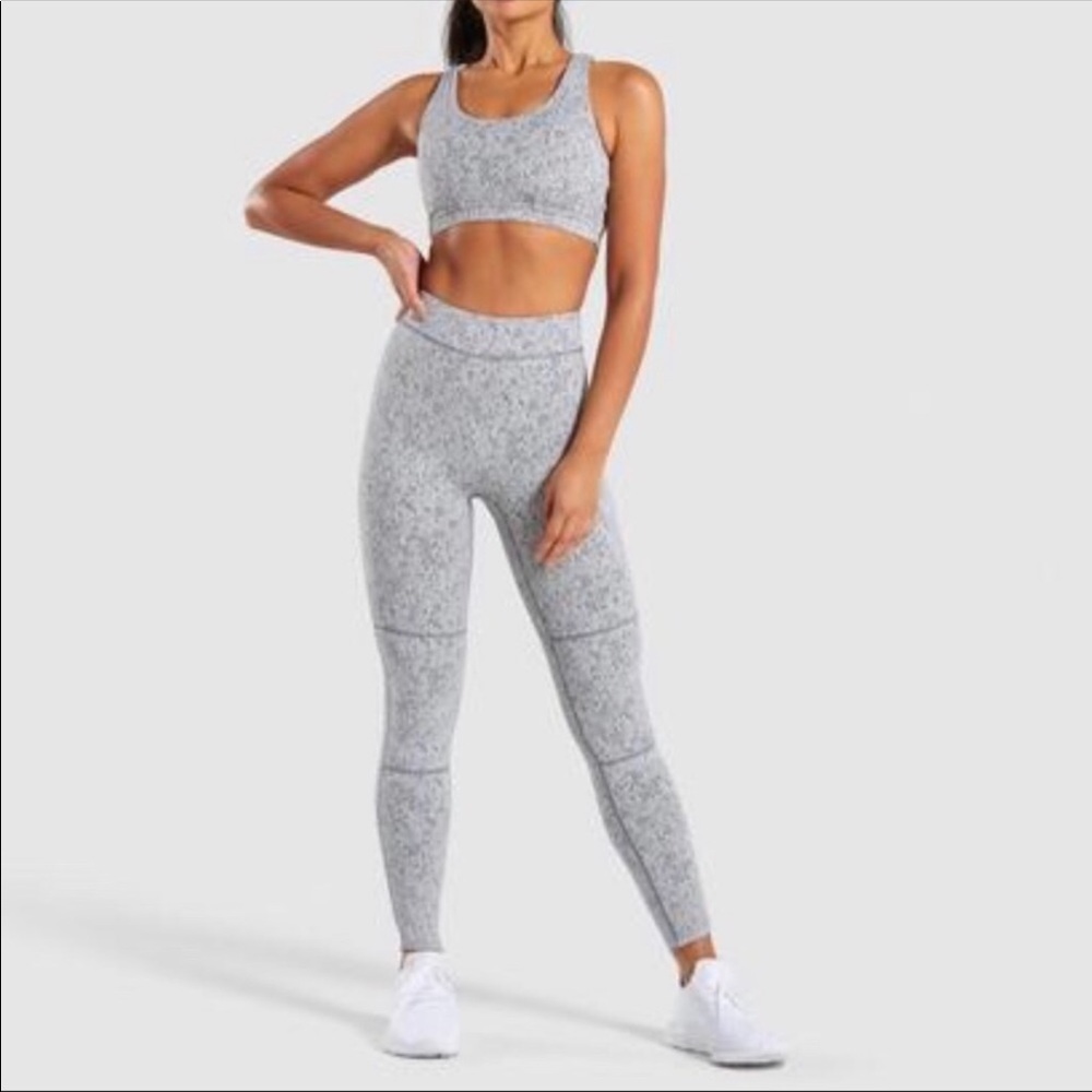 Gymshark Fleur Set (Sports Bra and Legging)